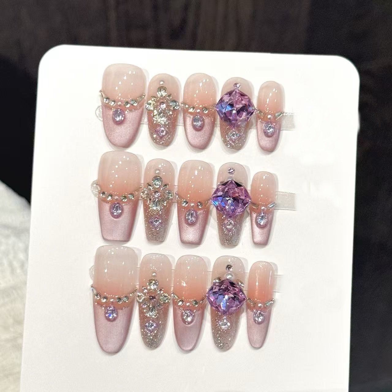 10 adet Saf El Preslenmiş Tabu - Nail Art Oval incelemesi ve fiyatı